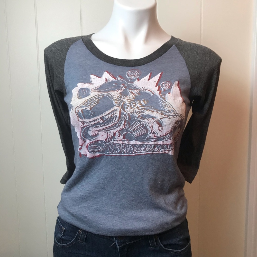 ALTERNATIVE VINTAGE SOFT HALF SLEEVE GRAPHIC TEE
